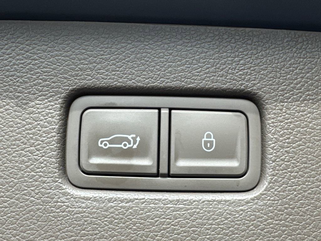 Used 2023 Genesis GV80 3.5T w/ Advanced Package AWD/4WD image 19