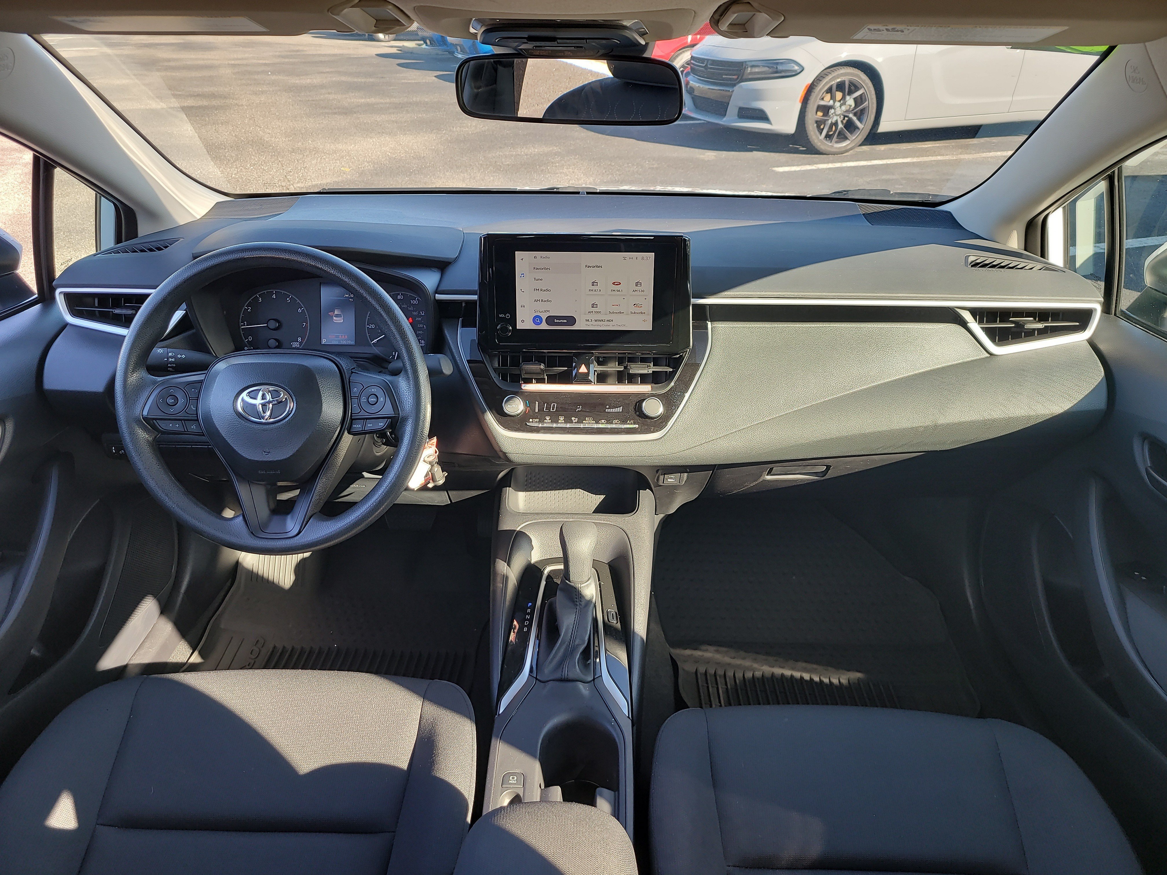 Used 2025 Toyota Corolla LE FWD image 14