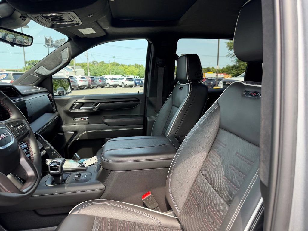 Used 2025 GMC Sierra 1500 AT4X AWD/4WD image 17