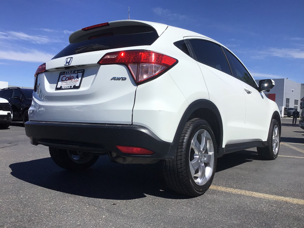 Used 2017 Honda HR-V EX image 4