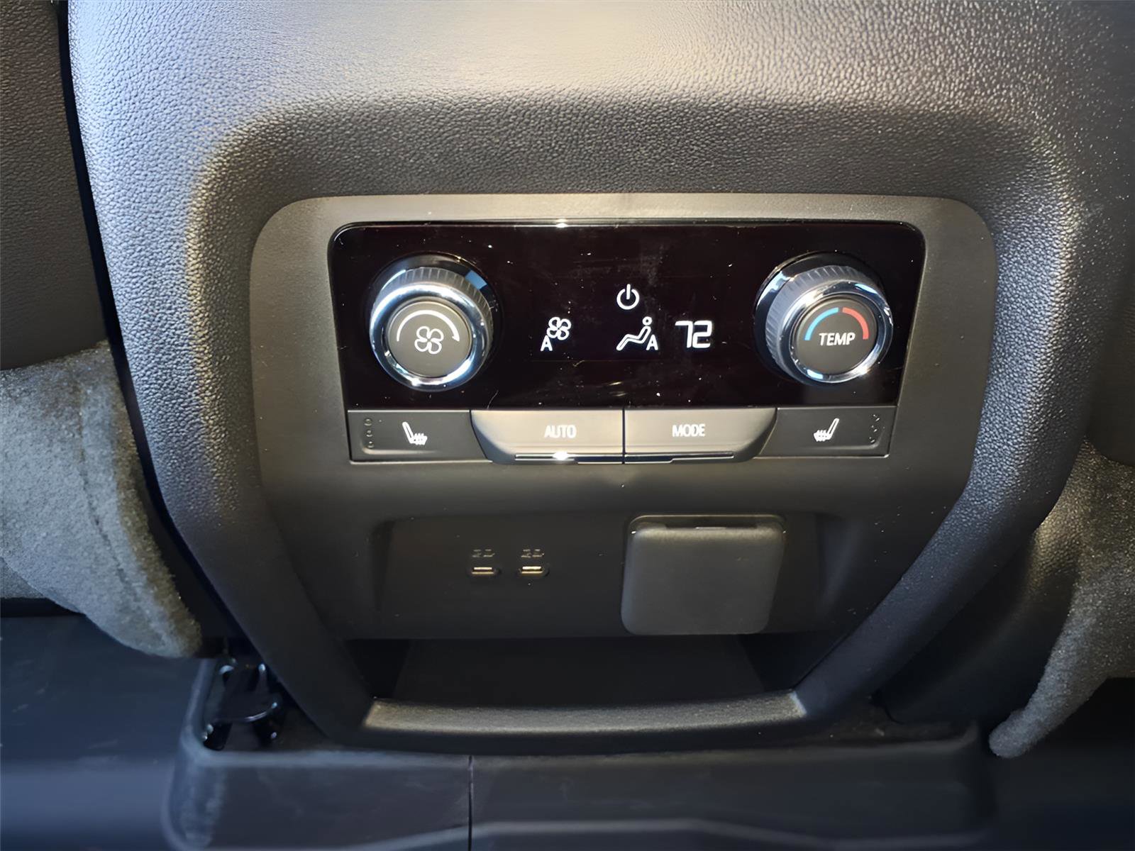 New 2026 Chevrolet Traverse RS w/ LPO, Floor Liner Package image 13