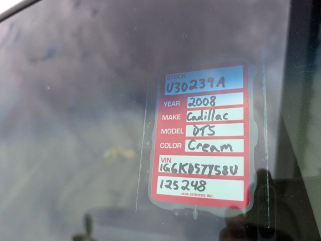 Used 2008 Cadillac DTS w/ Sun And Sound Package FWD image 23