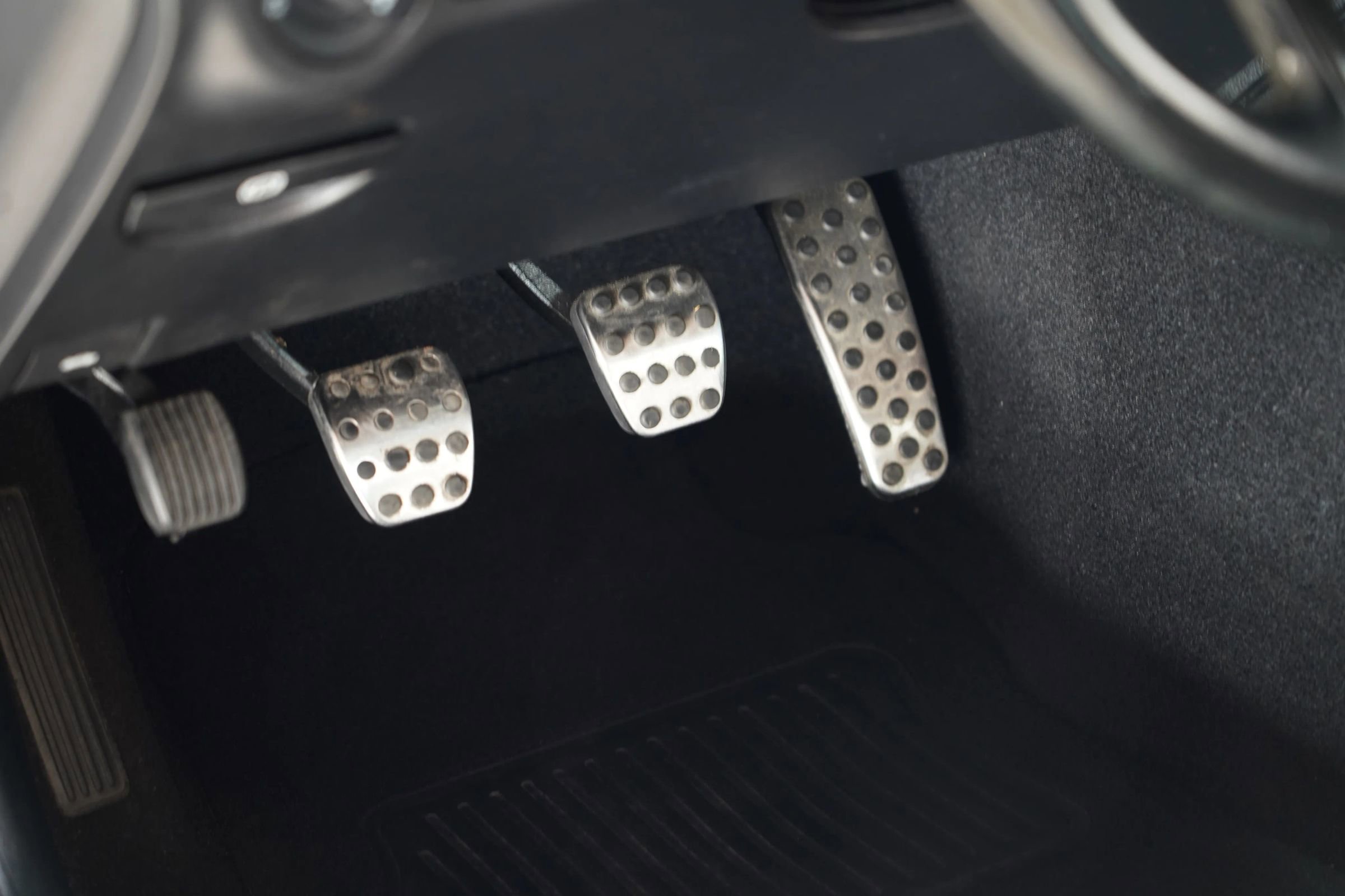 Used 2019 Dodge Challenger R/T w/ Blacktop Package image 46