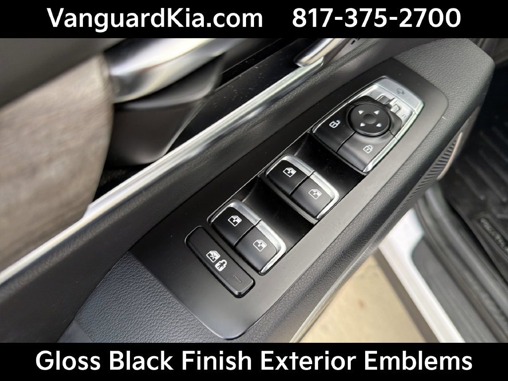 Certified 2022 Kia Telluride EX w/ EX Premium Package AWD/4WD image 17