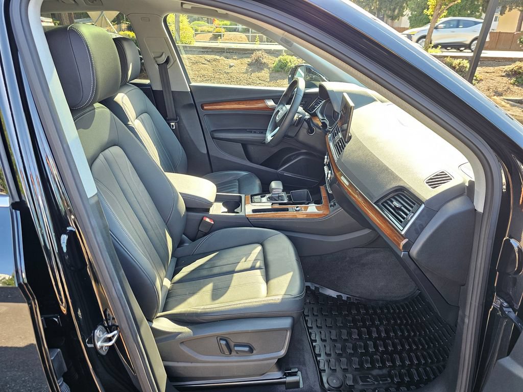 Used 2023 Audi Q5 2.0T Premium Plus AWD/4WD image 29
