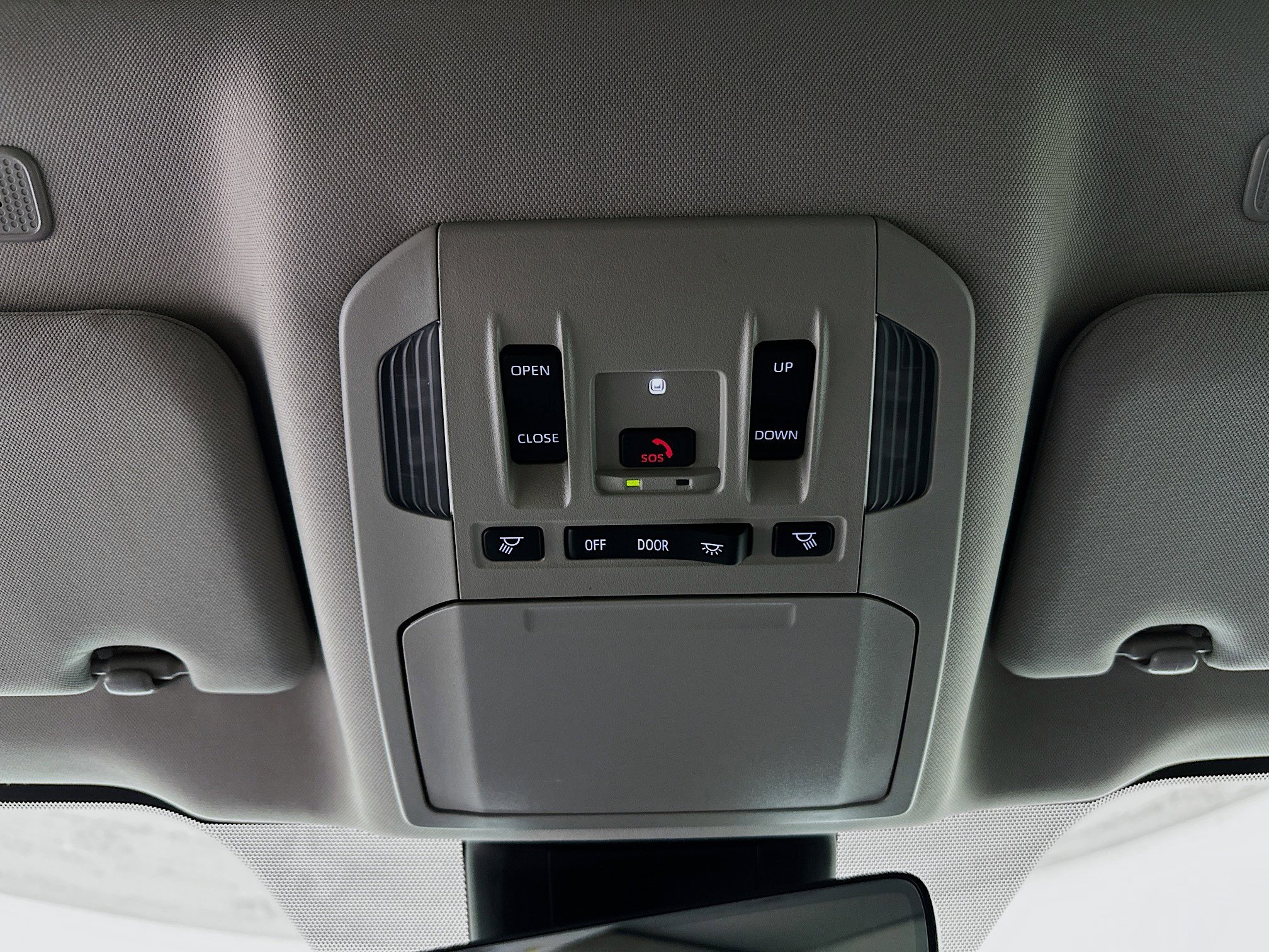 Used 2026 Toyota Highlander XLE image 18