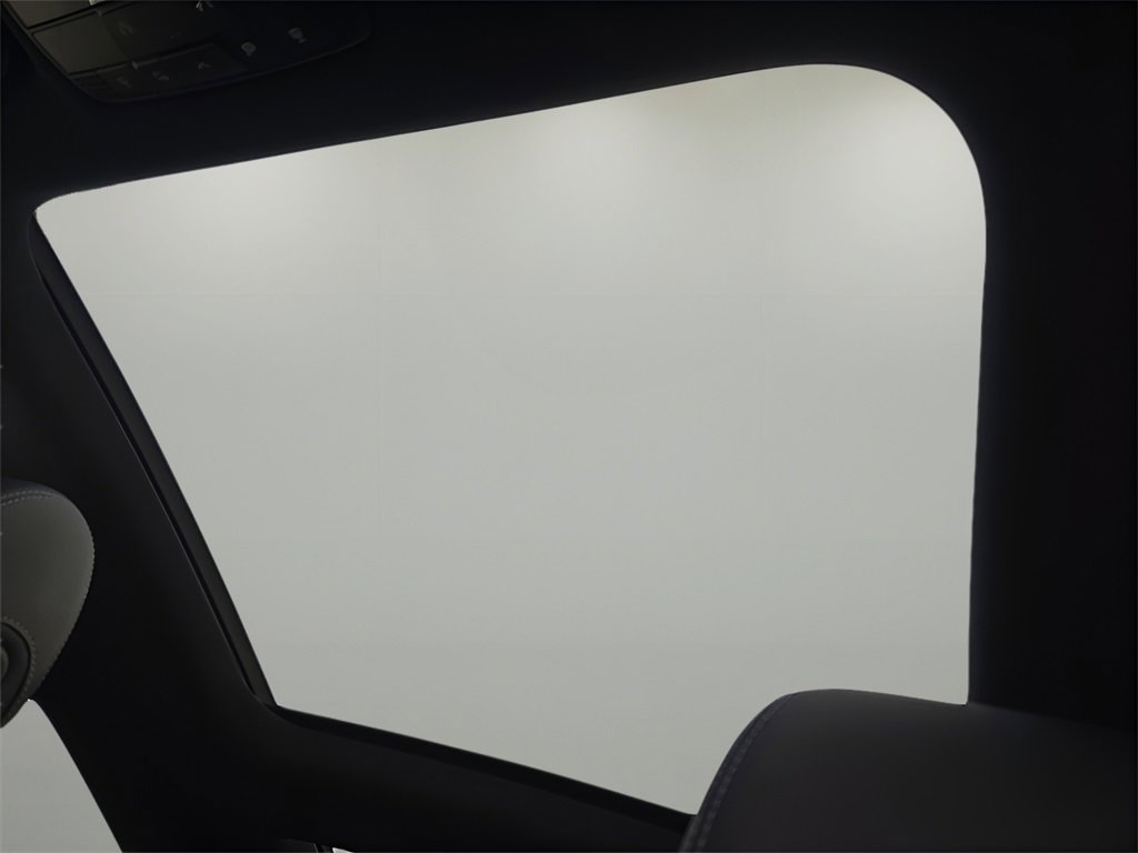 Used 2019 Mercedes-Benz GLC 300 4MATIC image 12