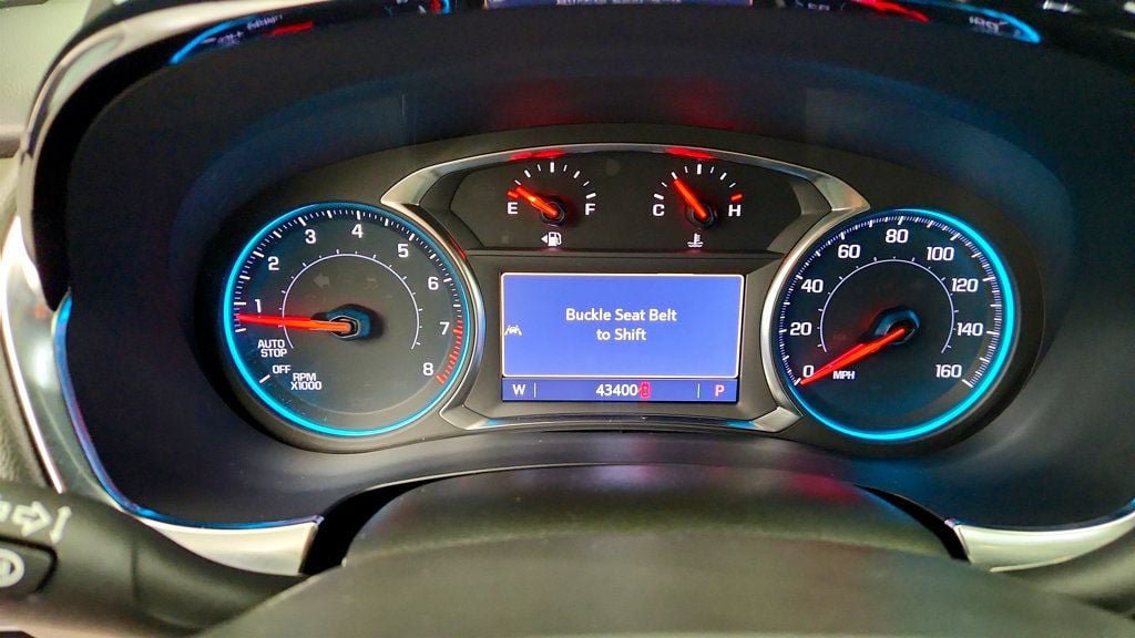Used 2023 Chevrolet Traverse LT AWD/4WD image 13