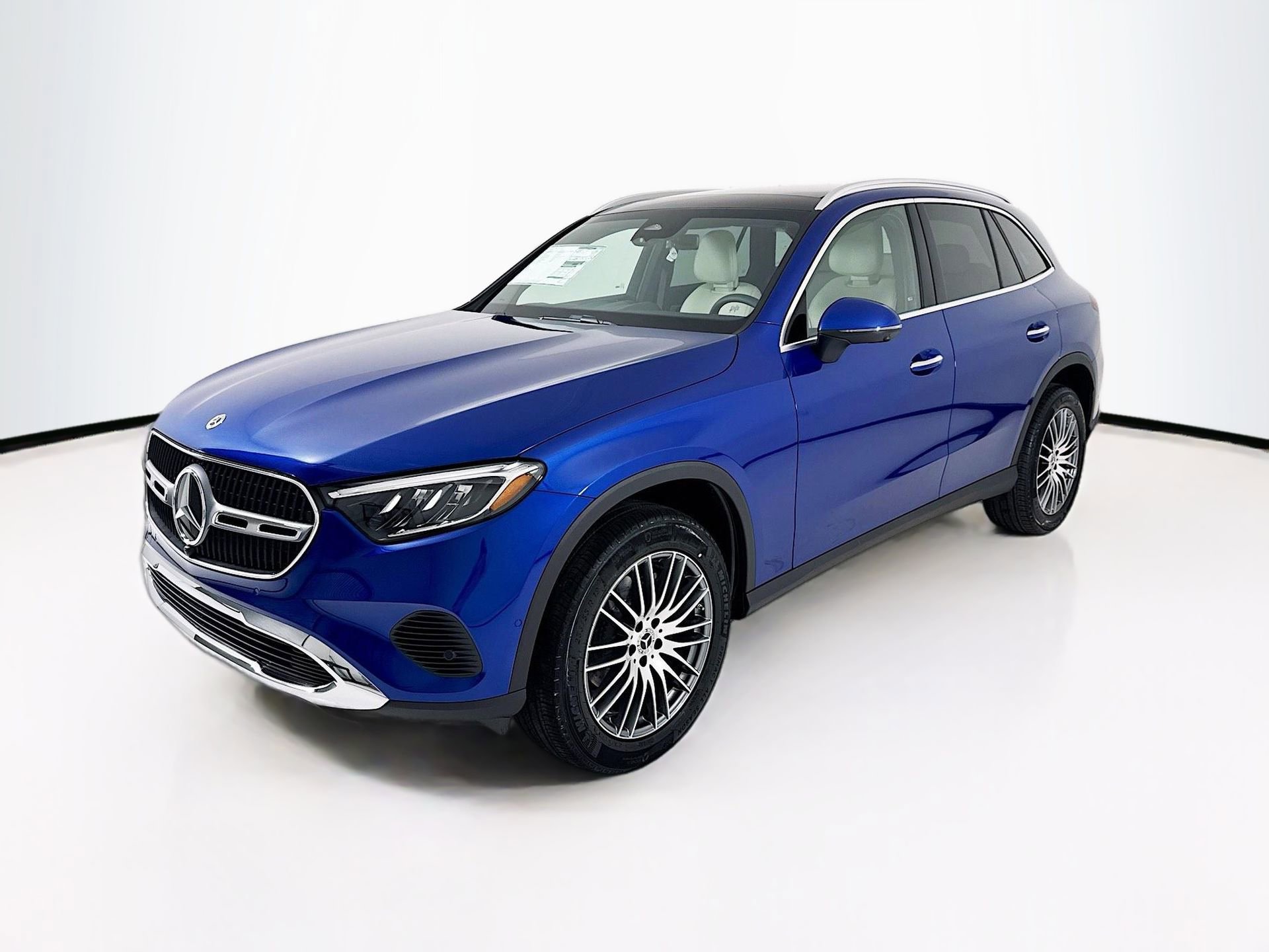 New 2026 Mercedes-Benz GLC 300 image 3