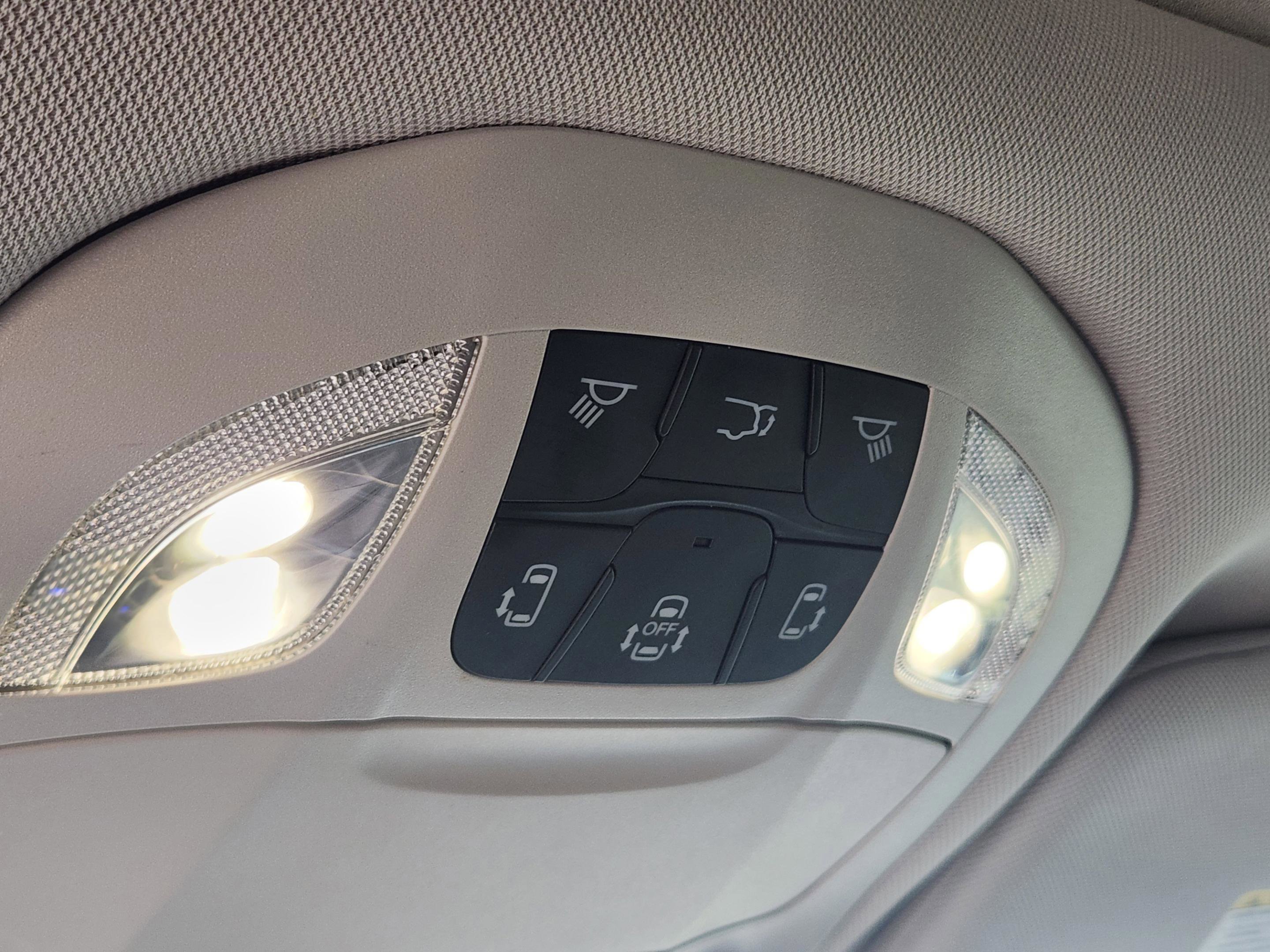 Used 2022 Chrysler Pacifica Limited image 19