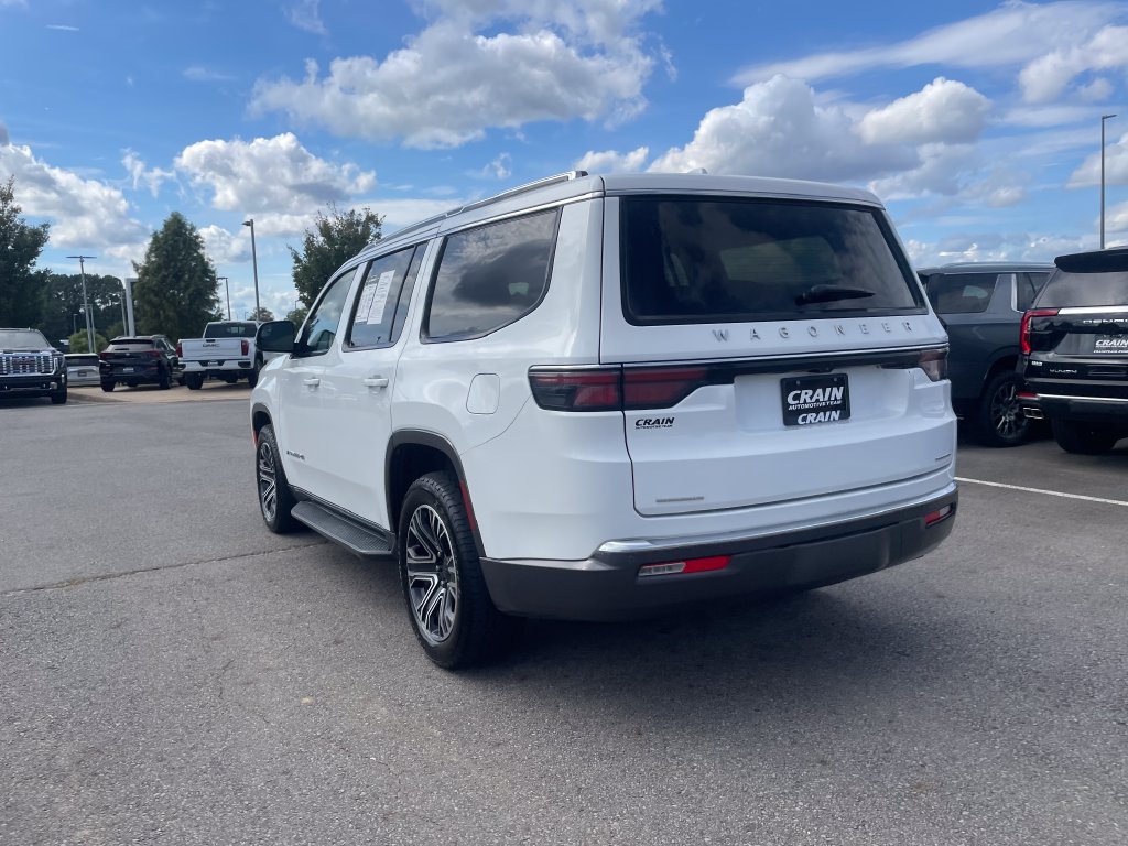 Used 2022 Jeep Wagoneer Series III AWD/4WD image 9