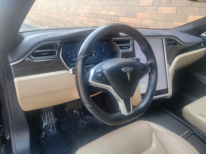 Used 2016 Tesla Model S 70D image 17