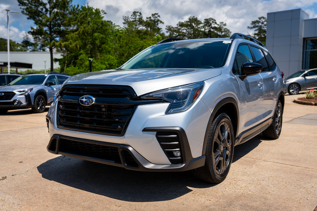 Certified 2025 Subaru Ascent Onyx Edition AWD/4WD image 11