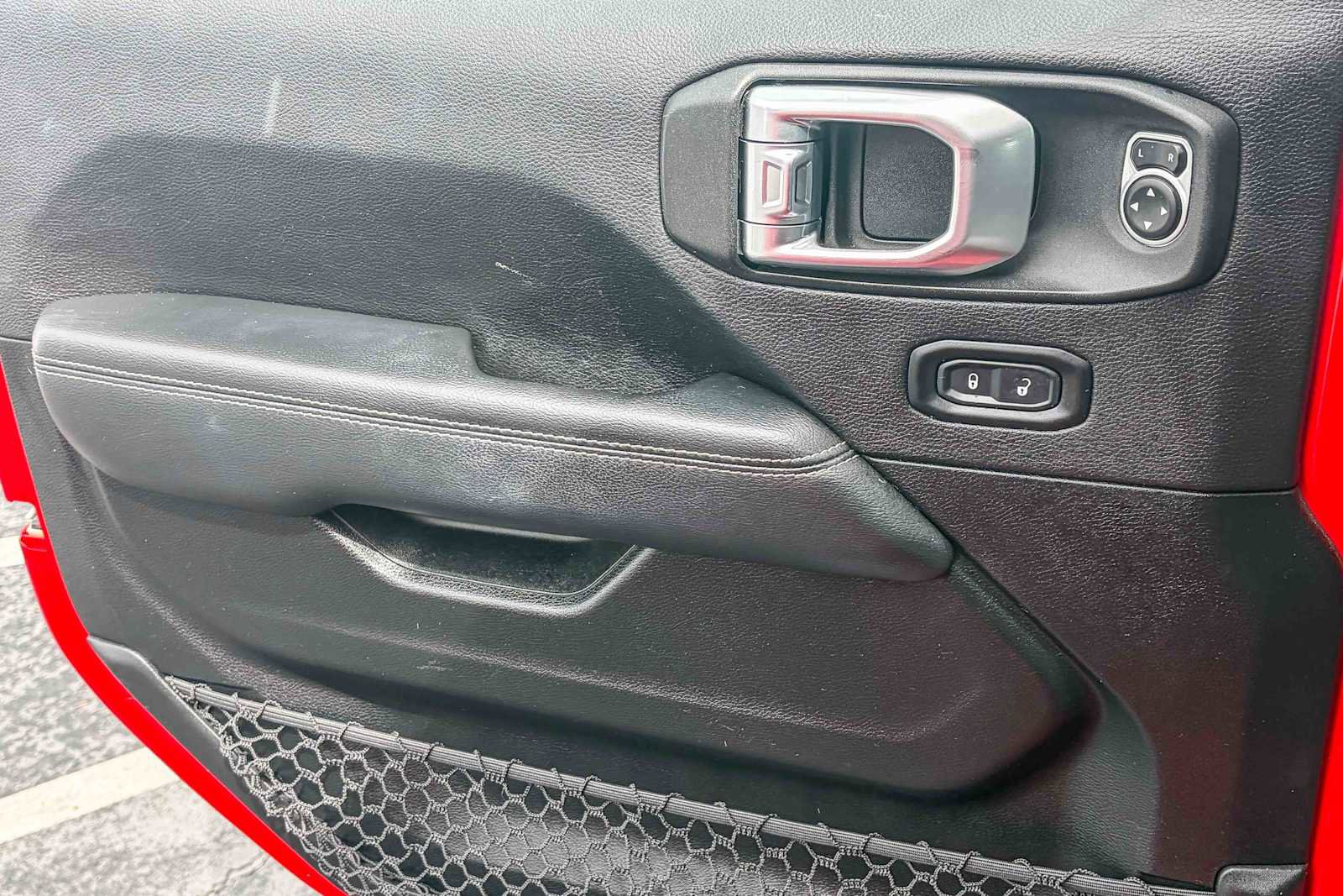 Used 2020 Jeep Gladiator Overland image 19