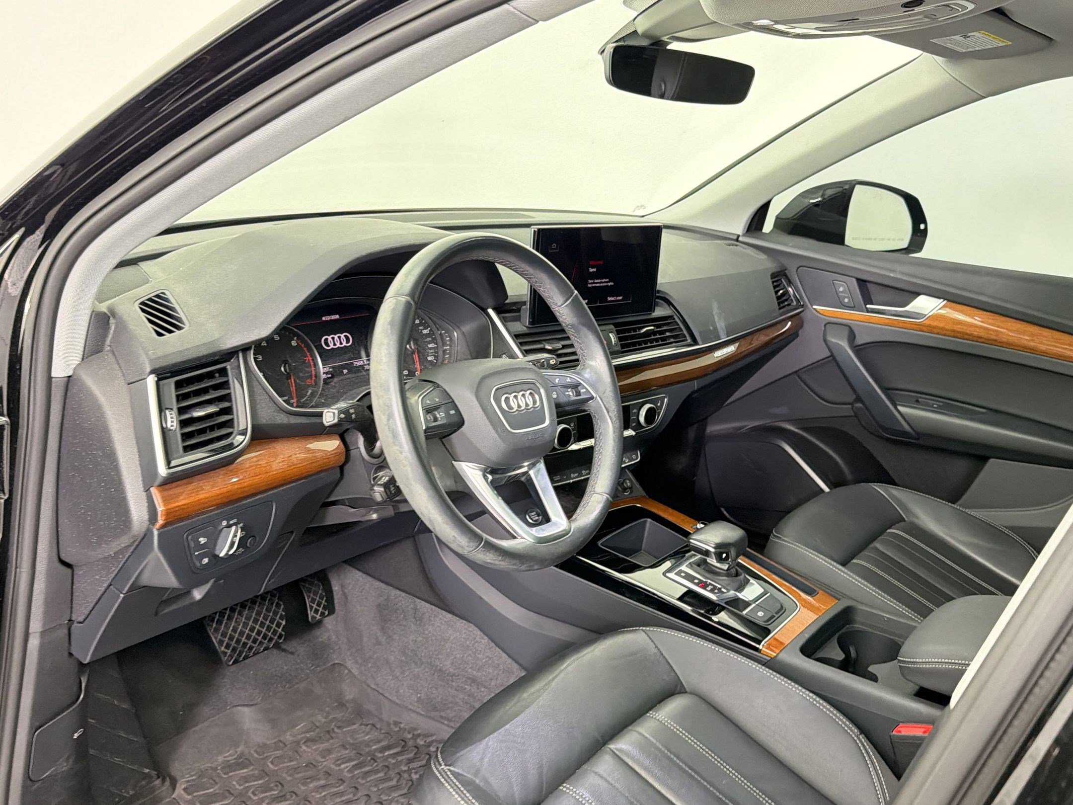 Certified 2023 Audi Q5 2.0T Premium w/ Convenience Package AWD/4WD image 4