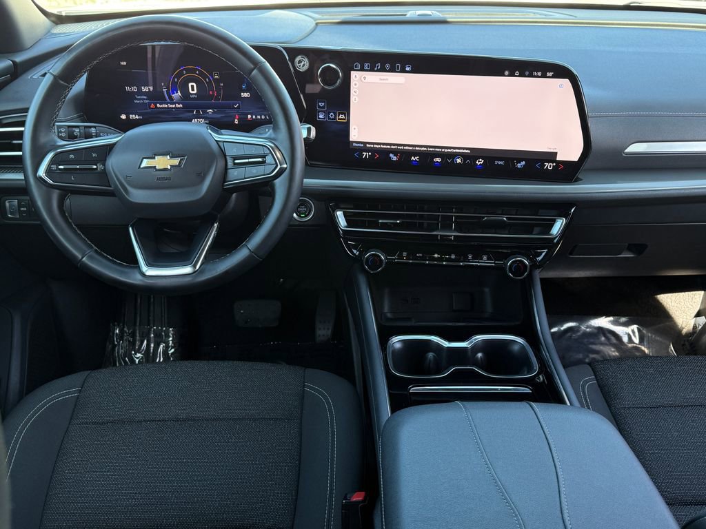 Used 2024 Chevrolet Traverse LT image 17