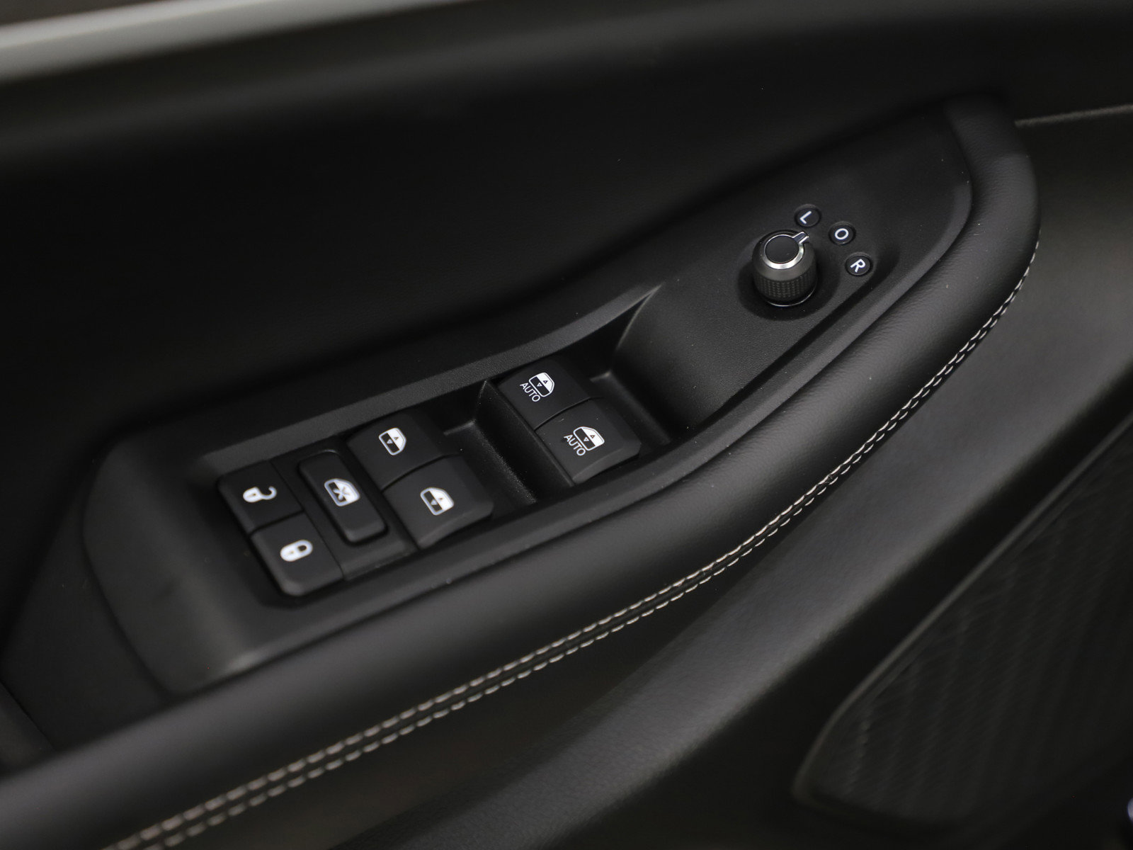 Used 2025 Jeep Grand Cherokee L Limited w/ Trailer Tow Package image 22