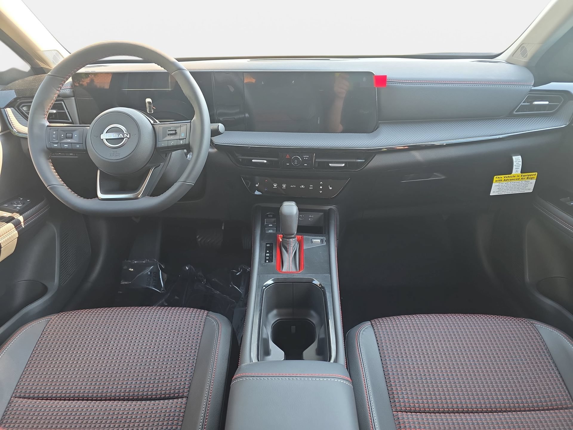 New 2026 Nissan Kicks SR w/ SR Premium Package FWD image 9