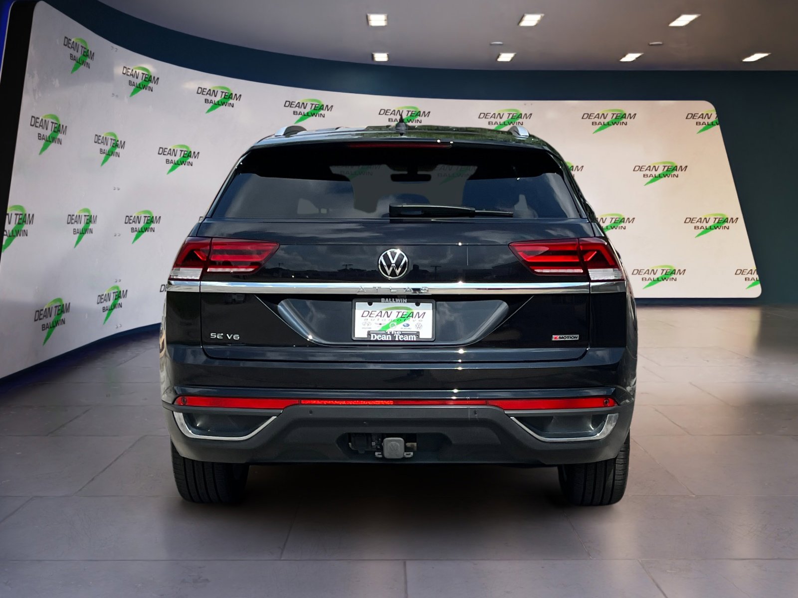 Used 2022 Volkswagen Atlas Cross Sport SE image 6