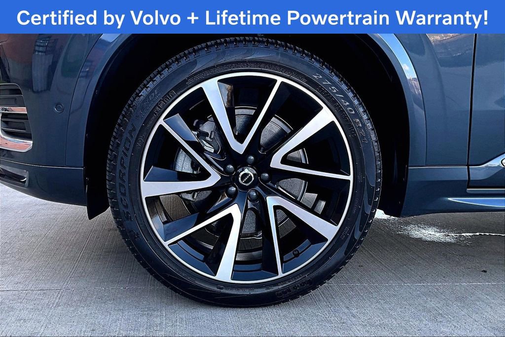 Used 2023 Volvo XC90 B5 Plus w/ Protection Package Premier image 12