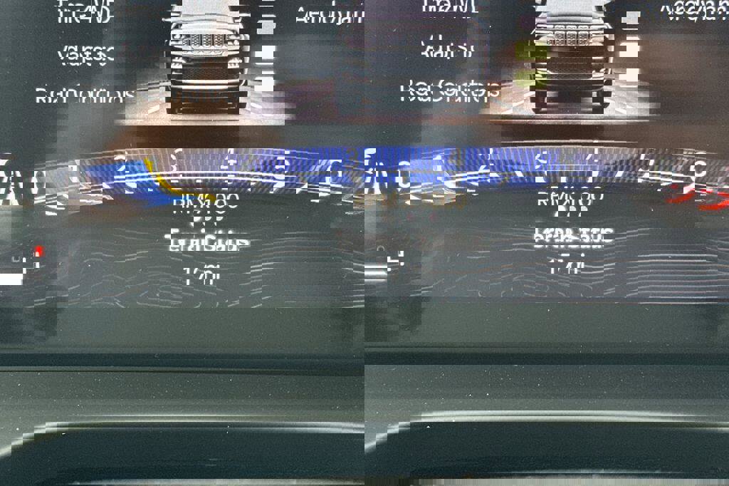 New 2025 Jeep Grand Cherokee Overland w/ Adv Protech Group III image 28