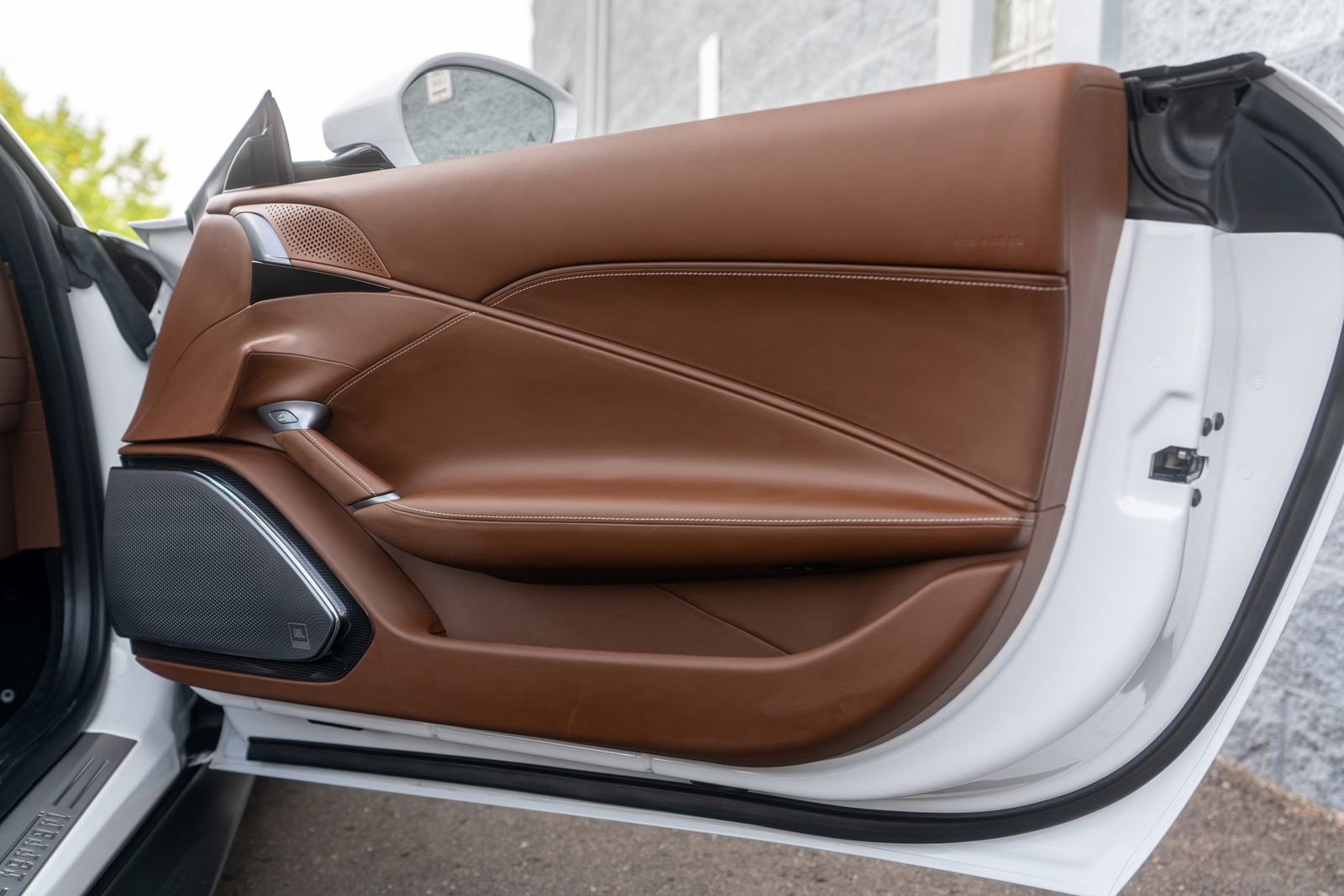 Used 2024 Ferrari Roma Spider image 35