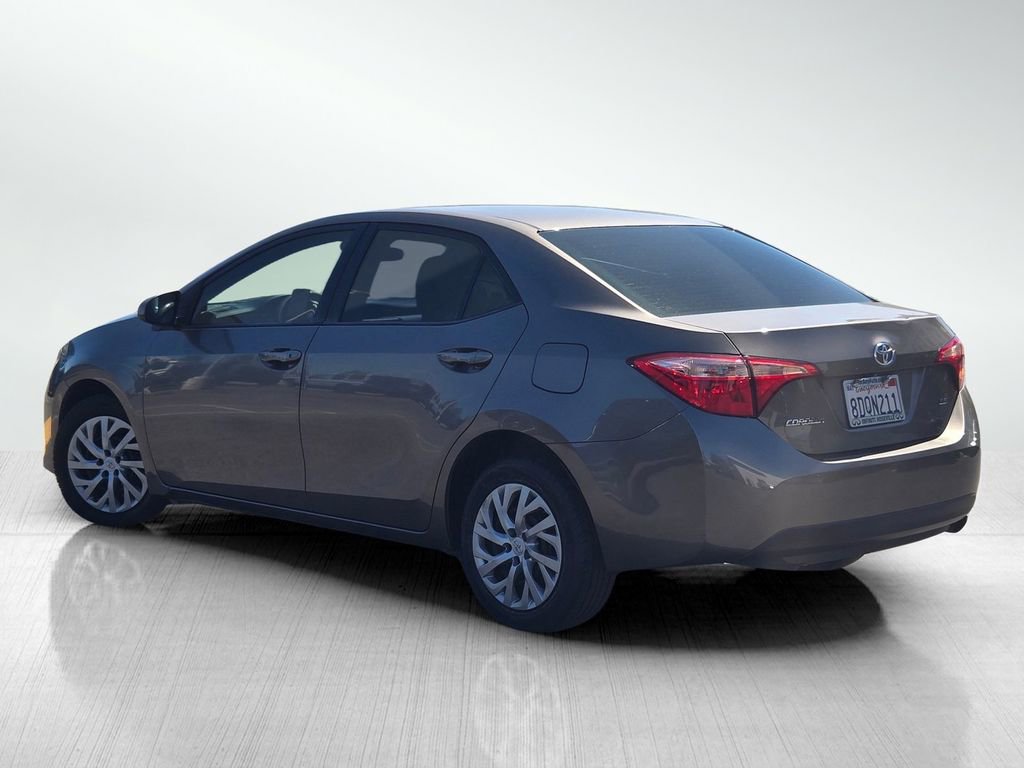 Used 2017 Toyota Corolla LE image 6