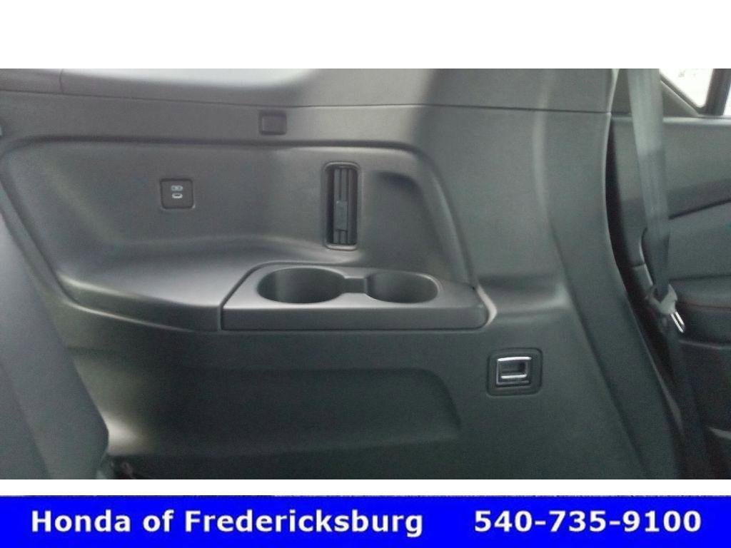 Certified 2025 Honda Pilot Black Edition image 43