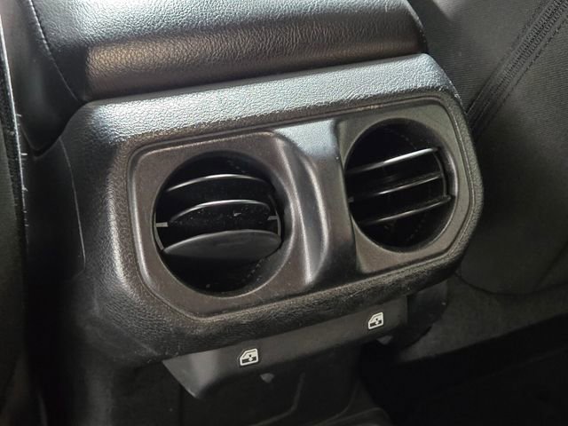 Used 2018 Jeep Wrangler Unlimited Sport S image 17