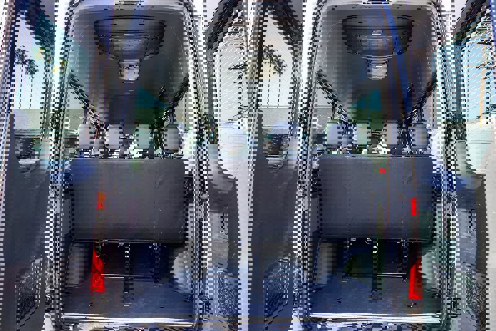 Used 2024 Mercedes-Benz Sprinter 2500 image 29