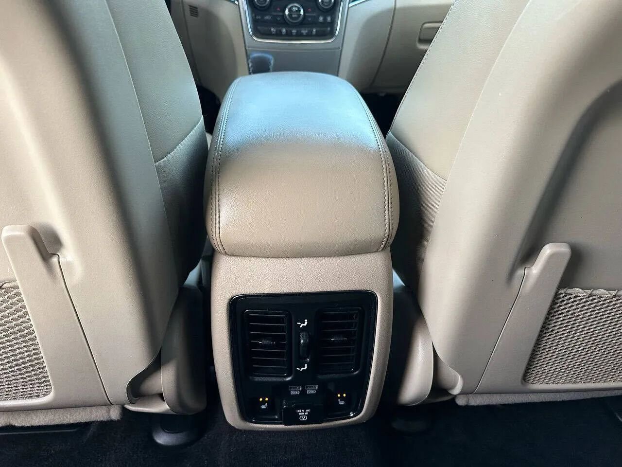 Used 2018 Jeep Grand Cherokee Limited image 11