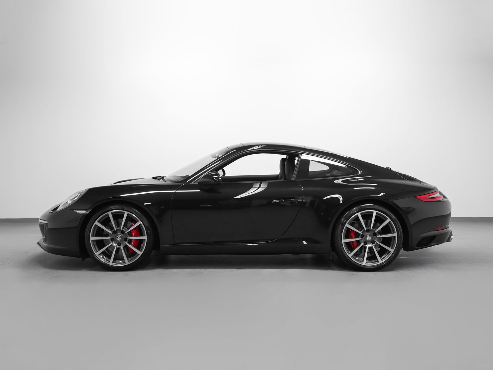 Certified 2017 Porsche 911 Carrera S image 2