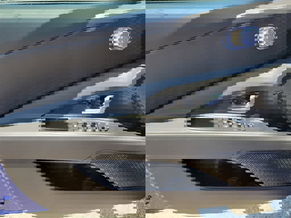 New 2025 Hyundai Elantra Blue image 15