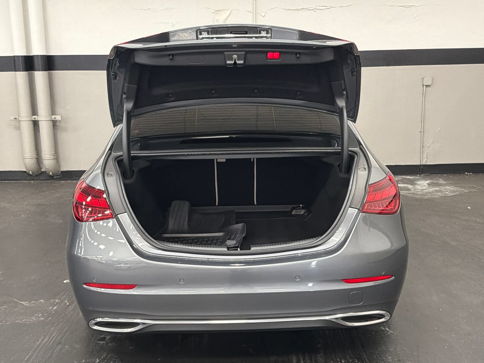 Used 2022 Mercedes-Benz C 300 Sedan image 16