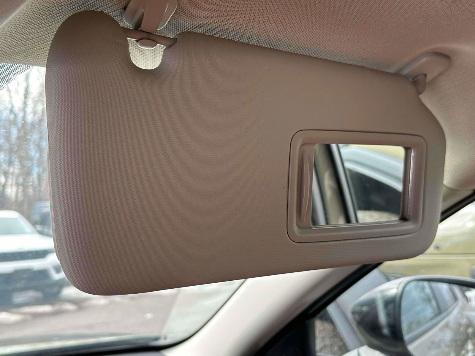 Used 2023 MAZDA CX-50 Meridian Edition image 31