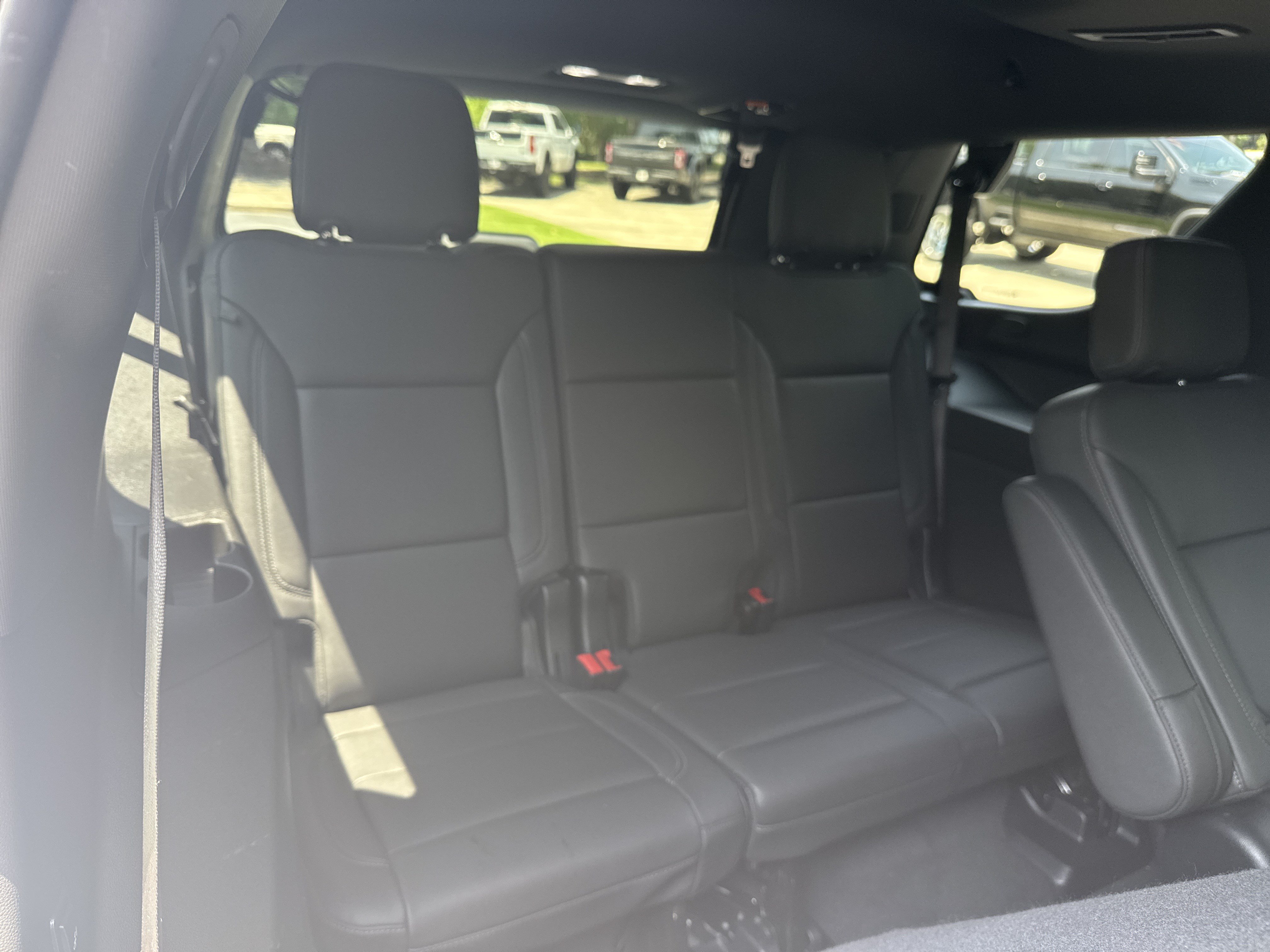 Certified 2024 Chevrolet Tahoe Z71 w/ Luxury Package AWD/4WD image 17