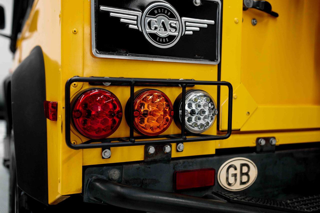 Used 1997 Land Rover Defender 90 AWD/4WD image 32