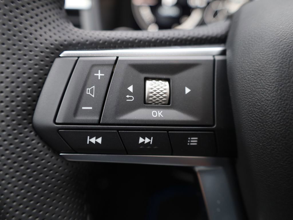 New 2025 Mitsubishi Outlander SEL image 57