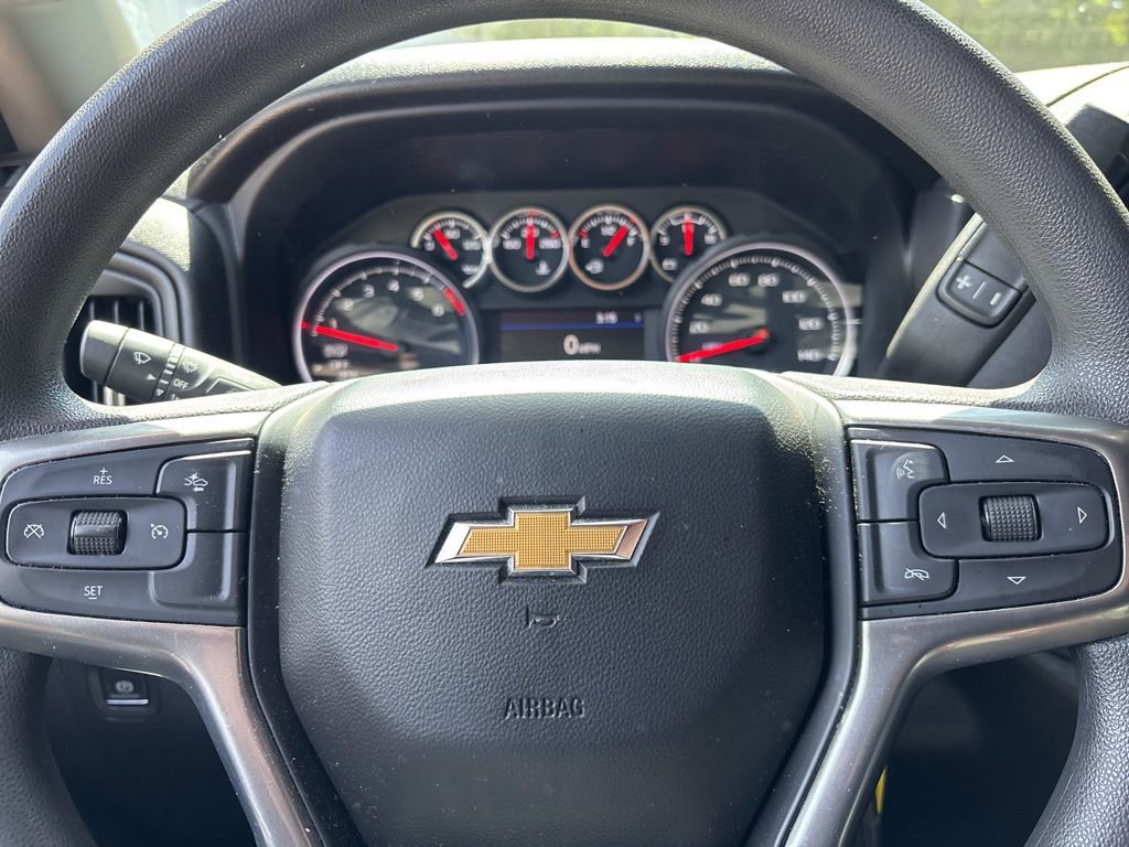 Used 2022 Chevrolet Silverado 1500 Custom w/ Safety Confidence Package AWD/4WD image 11