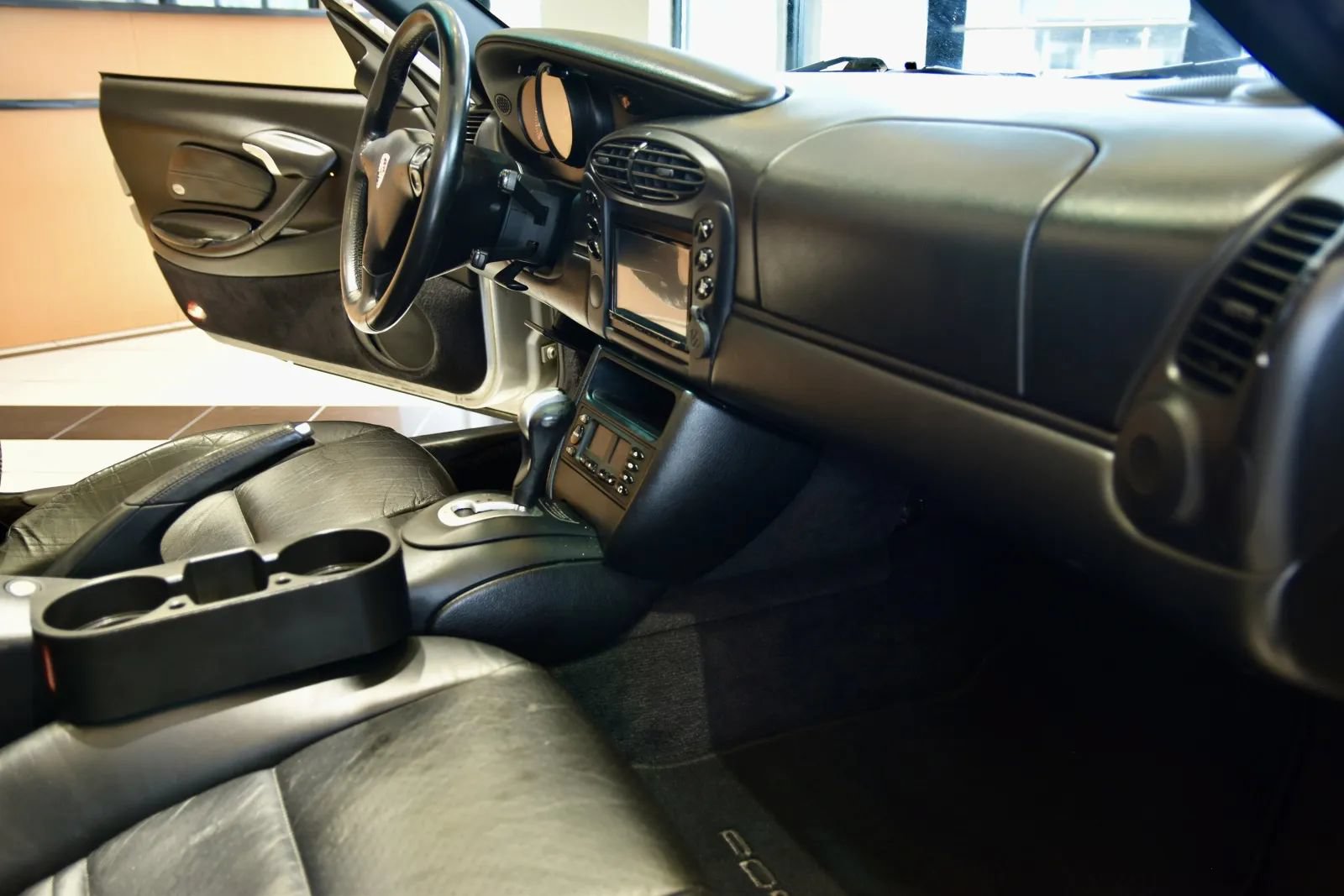 Used 2001 Porsche Boxster RWD image 27