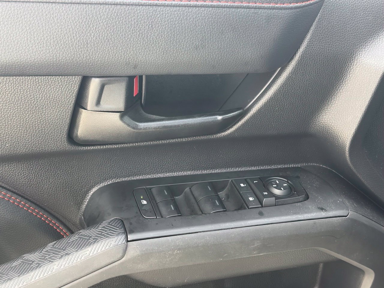 Used 2025 Toyota Tacoma TRD Pro AWD/4WD image 6