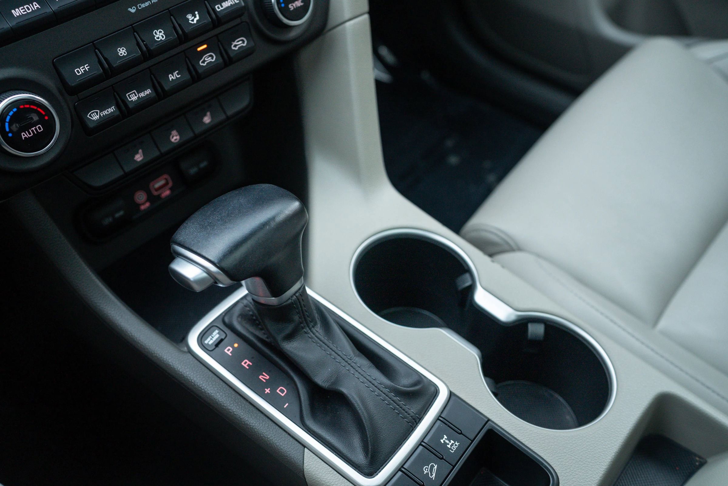 Used 2017 Kia Sportage EX w/ EX Premium Package image 14