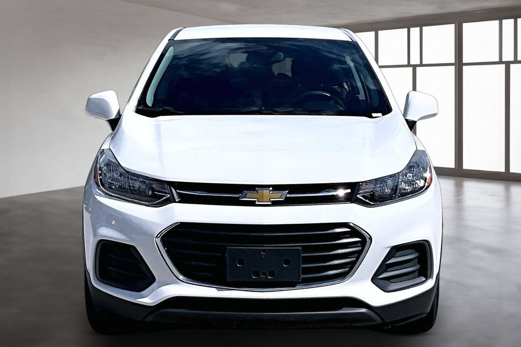 Used 2020 Chevrolet Trax LS FWD image 4