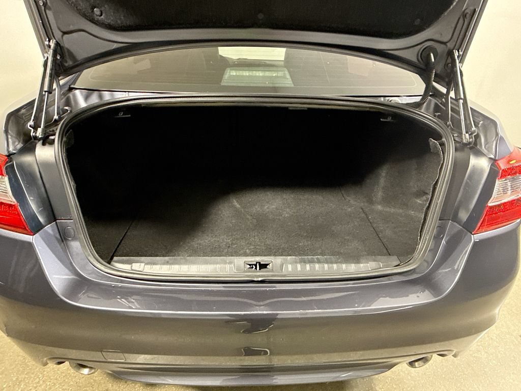 Used 2015 Subaru Legacy 3.6R Limited AWD/4WD image 29