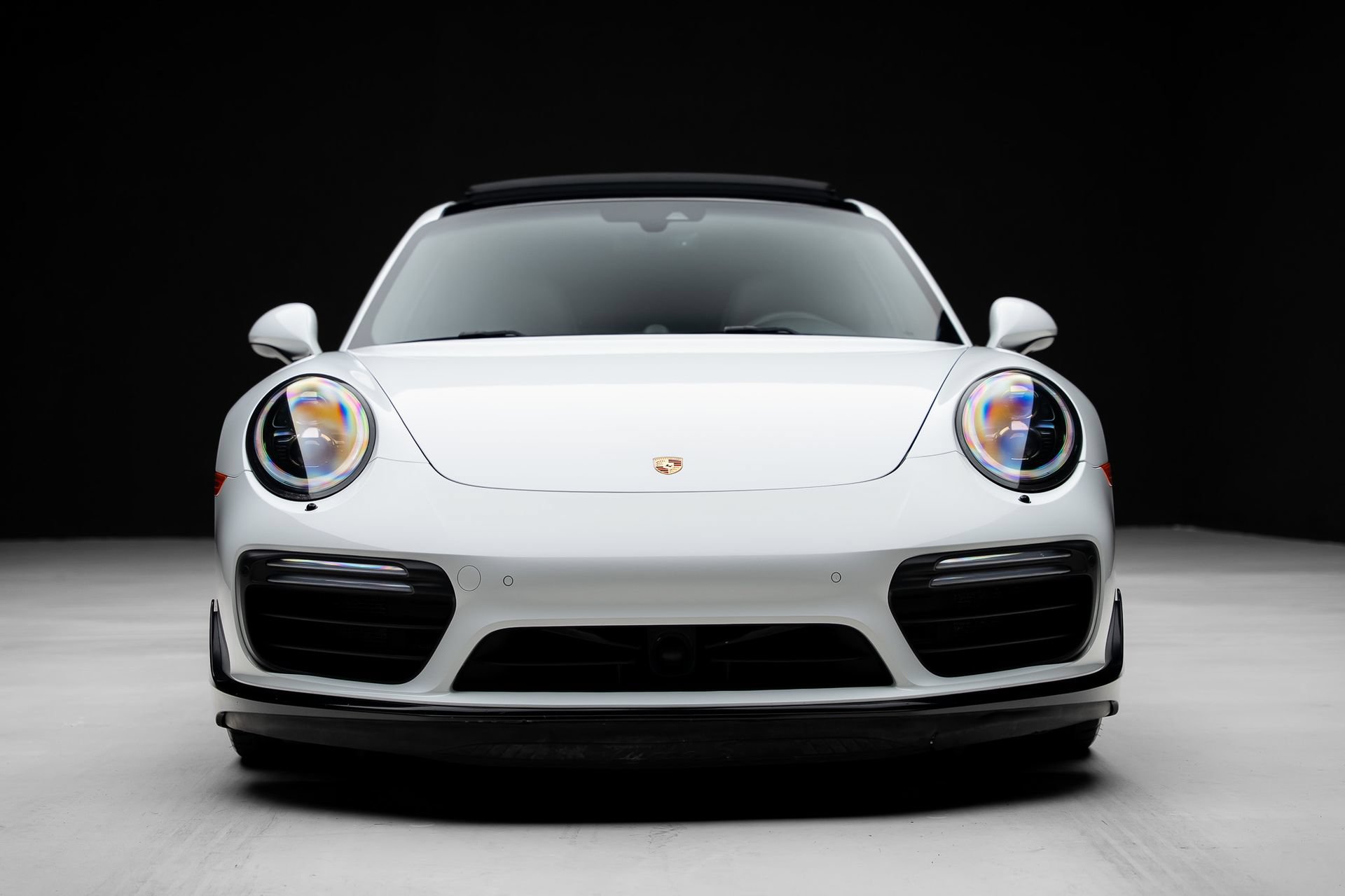 Used 2017 Porsche 911 Turbo S AWD/4WD image 8