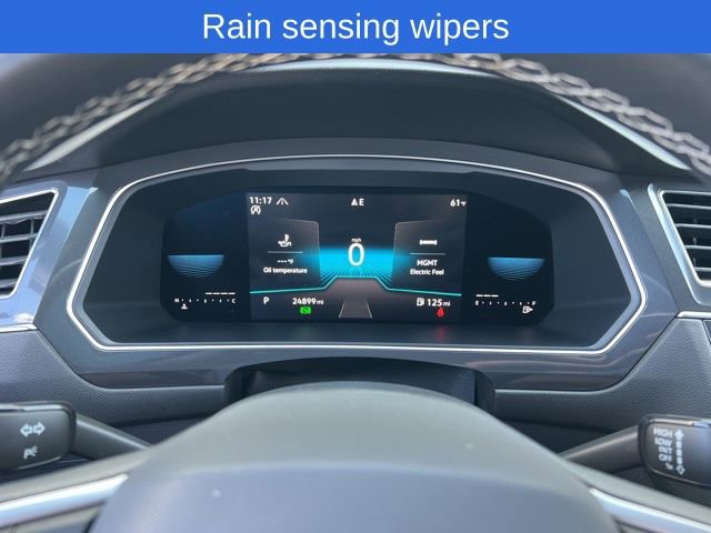 Certified 2023 Volkswagen Tiguan SE R-Line image 13