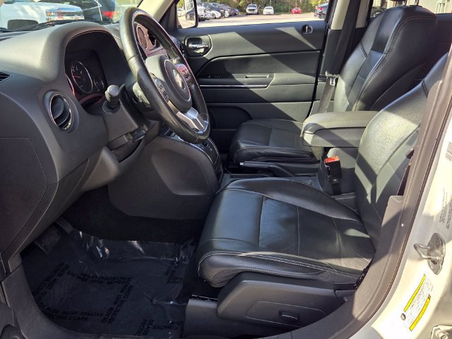 Used 2011 Jeep Patriot Latitude AWD/4WD image 10