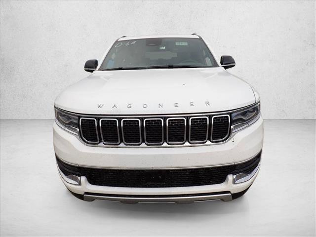 Used 2023 Jeep Wagoneer L Series II AWD/4WD image 4