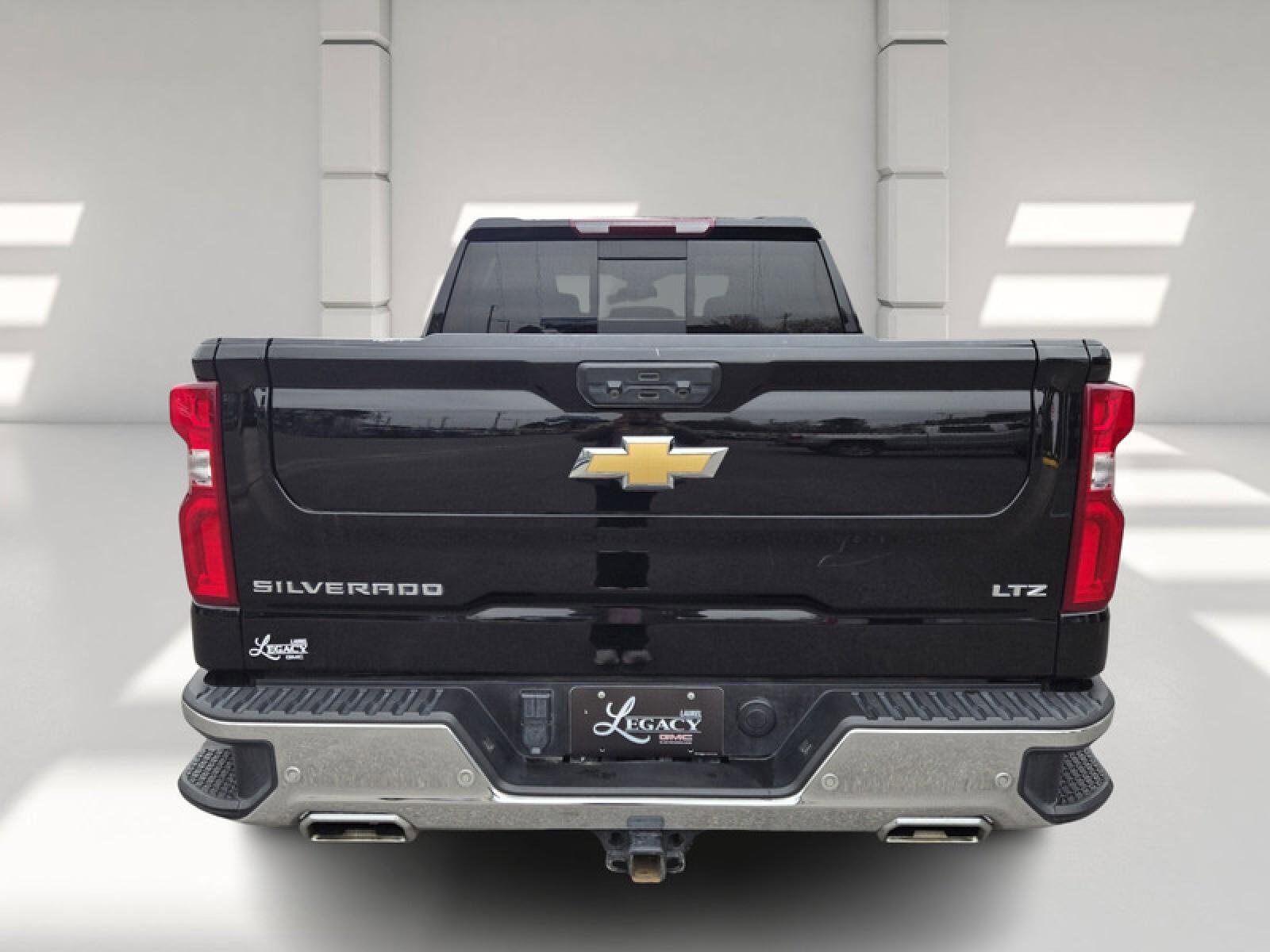 Used 2023 Chevrolet Silverado 1500 LTZ w/ LTZ Premium Texas Edition image 6