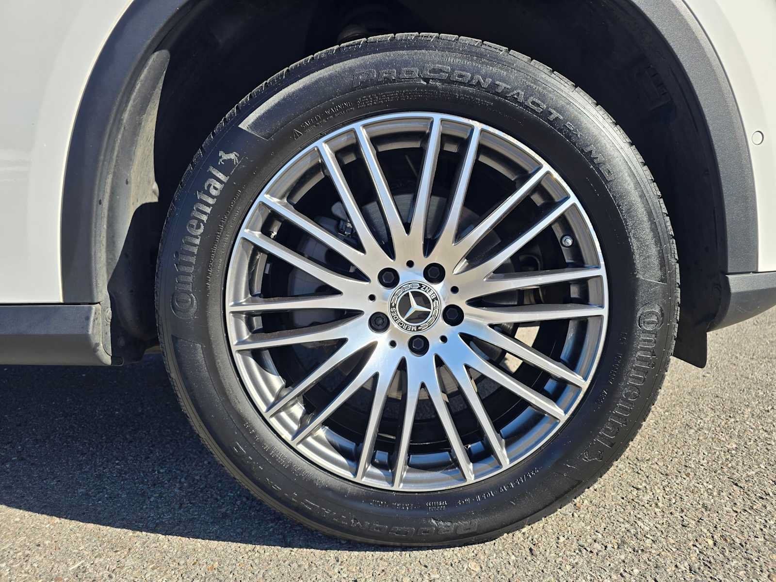 Used 2023 Mercedes-Benz GLC 300 4MATIC image 9